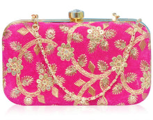 Load image into Gallery viewer, Trendy Velvet Party Wear Bridal Box Clutch With Metal Sling Chain