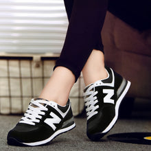 Cargar imagen en el visor de la galería, 2021 Unisex Shoes Men Women Brand Designer Slip-On Breathable Casual Walk Shoes Men Sneakers Chaussure Homme Zapatillas Hombre Tenis