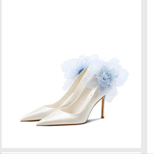 Cargar imagen en el visor de la galería, 2021 spring new silk bridal wedding shoes stiletto high heel pointed shallow mouth banquet dress flower single shoes women