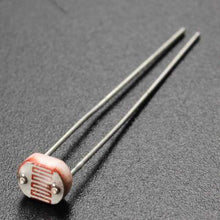 Load image into Gallery viewer, 10 PCS 5MM Light Dependent Resistor Photoresistor GL5528 LDR