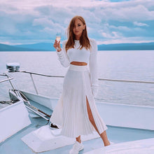 將圖片載入圖庫檢視器 Woolen Sweater Slit Sweater Pleated Skirt Fashion Temperament 2-piece Suit Women
