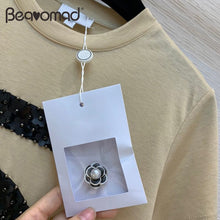將圖片載入圖庫檢視器 Bearomad Summer Top Quality Women's Cotton T-shirt Gorgeous Beading Tops Shirts Loose Short Sleeve T-shirts 2021