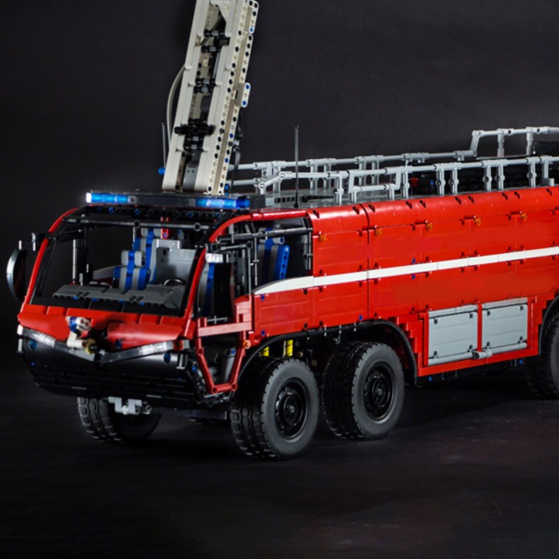 Children Christmas Gift MOC-4446 Airport Crash Tender Boat Building Blocks Crane City Firefighting Car Bricks Kids Toys for Boys