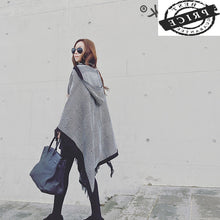 Charger l'image dans la galerie, Coat Female Winter Womens Ponchos 2021 Korean Streetwear Long Cloak Autumn Thick Warm Ponchos and Capes Ladies Capa LW20a