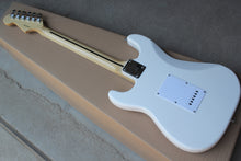 Load image into Gallery viewer, Fender St Guitar White 6 String Electric Guitar High quality 8pai Electric Guitar Panel