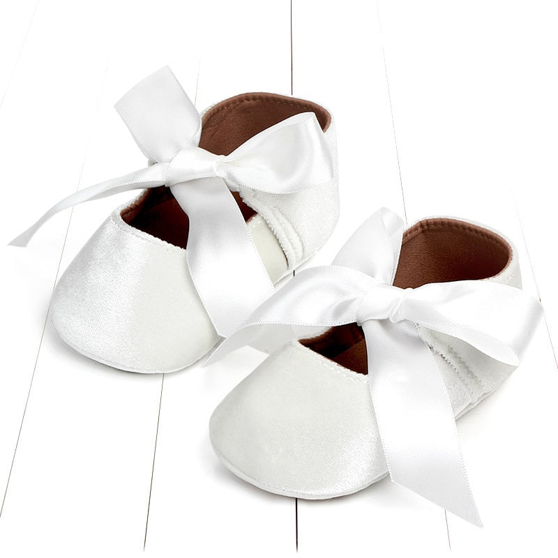New Flower Embroidery Baby Girl Shoes Cotton Non-slip Soled Toddler Shoes Spring Summer Baby Shoes Princess Girls First Walkers