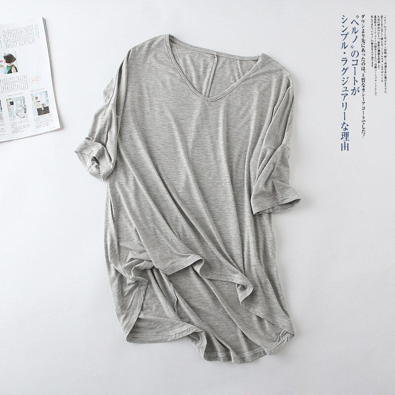 Women's Bat Sleeve T-shirt Korean Japan Style V-neck Solid Color Middle Sleeve Top Casual Summer Tee Large Size