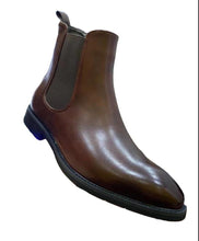 Cargar imagen en el visor de la galería, Men New Fashion Pu Leather Slip-on Ankle Boots Pointed Toe Low Heel Shoes Male Casual Classic Retro Style Chelsea Boots TV809