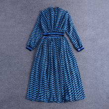Cargar imagen en el visor de la galería, Designer Geometric Print Runway Dress Women's 3/4 Sleeve Waist Hollow Out Holiday Casual Long Dress