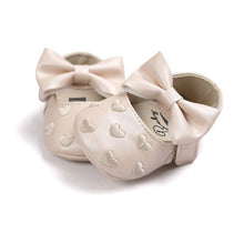 Cargar imagen en el visor de la galería, Baby PU Leather Baby Boy Girl Baby Moccasins Moccs Shoes Bow Fringe Soft Soled Non-slip Footwear Crib Shoes