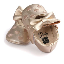 Cargar imagen en el visor de la galería, Baby PU Leather Baby Boy Girl Baby Moccasins Moccs Shoes Bow Fringe Soft Soled Non-slip Footwear Crib Shoes