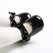 Cargar imagen en el visor de la galería, Newborn Toddler Baby Girl Shoes PU leather Buckle First Walkers With Bow Red Black Pink White Soft Soled Non-slip Crib Shoes