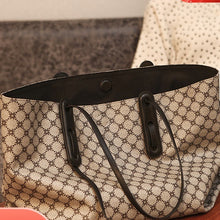 Cargar imagen en el visor de la galería, Criss-Cross Handbag 2021 Autumn/Winter new style mother tote bag wild fashion portable big bag trend
