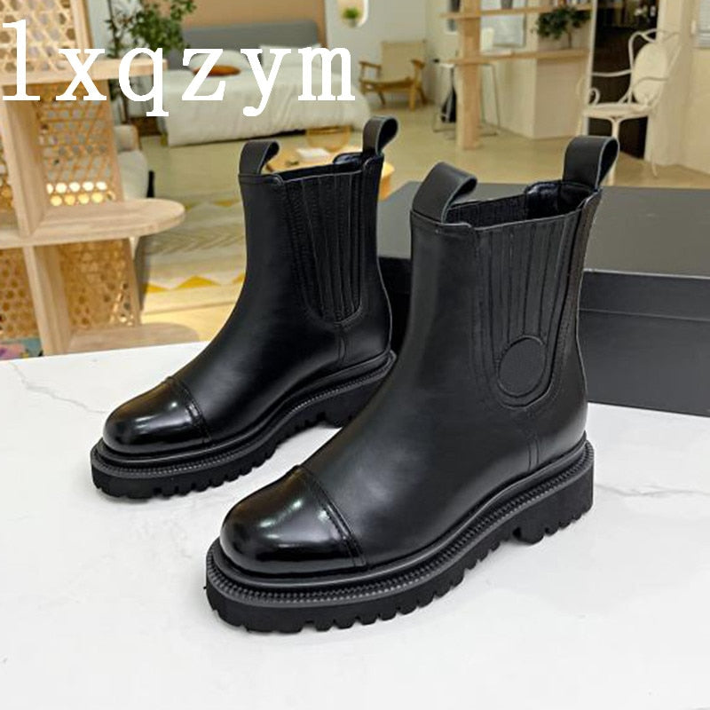 Luxury Brand New Thick Sole Genuine Leather Chelsea Boots Woman Slip One Round Toe Ankle Boots Low Heels Martin Motoycycle Boots