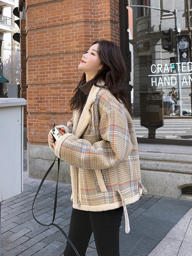 Women's Plaid Lamb Wool Coat Short 2020 autumn and winter wild new Korean version of loose woolen thick plus velvet coat