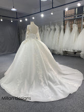 將圖片載入圖庫檢視器 Milan Designs Luxury Long Sleeves Wedding Dresses Delicate Lace Ball Gown Bridal Dress Beaded Bridal Gown Vestido De Novias