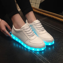 将图片加载到图库查看器,Kids USB Charger Glowing Sneakers Children Led Casual Shoes Unisex Boys Girls LED Slippers Luminous Sneakers Girls Breathable Shoes Size 27-42
