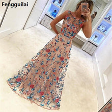 將圖片載入圖庫檢視器 Women Long Prom Floral Formal Evening Party Dress Ladies Flower Embroidery Gown Tulle Full Dress
