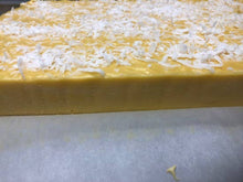 Cargar imagen en el visor de la galería, Mango Coconut Fudge