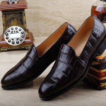 Charger l'image dans la galerie, ourui new arrival crocodile leather business formal Men's formal shoes No stitching manual Men's dress shoes