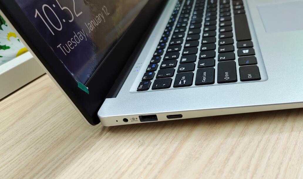 Pipo 15.6 inch Intel Quad Core CPU 8GB 256GB SSD Windows 10 free Laptop Gaming fast Business school homework computer NOTEBOOK