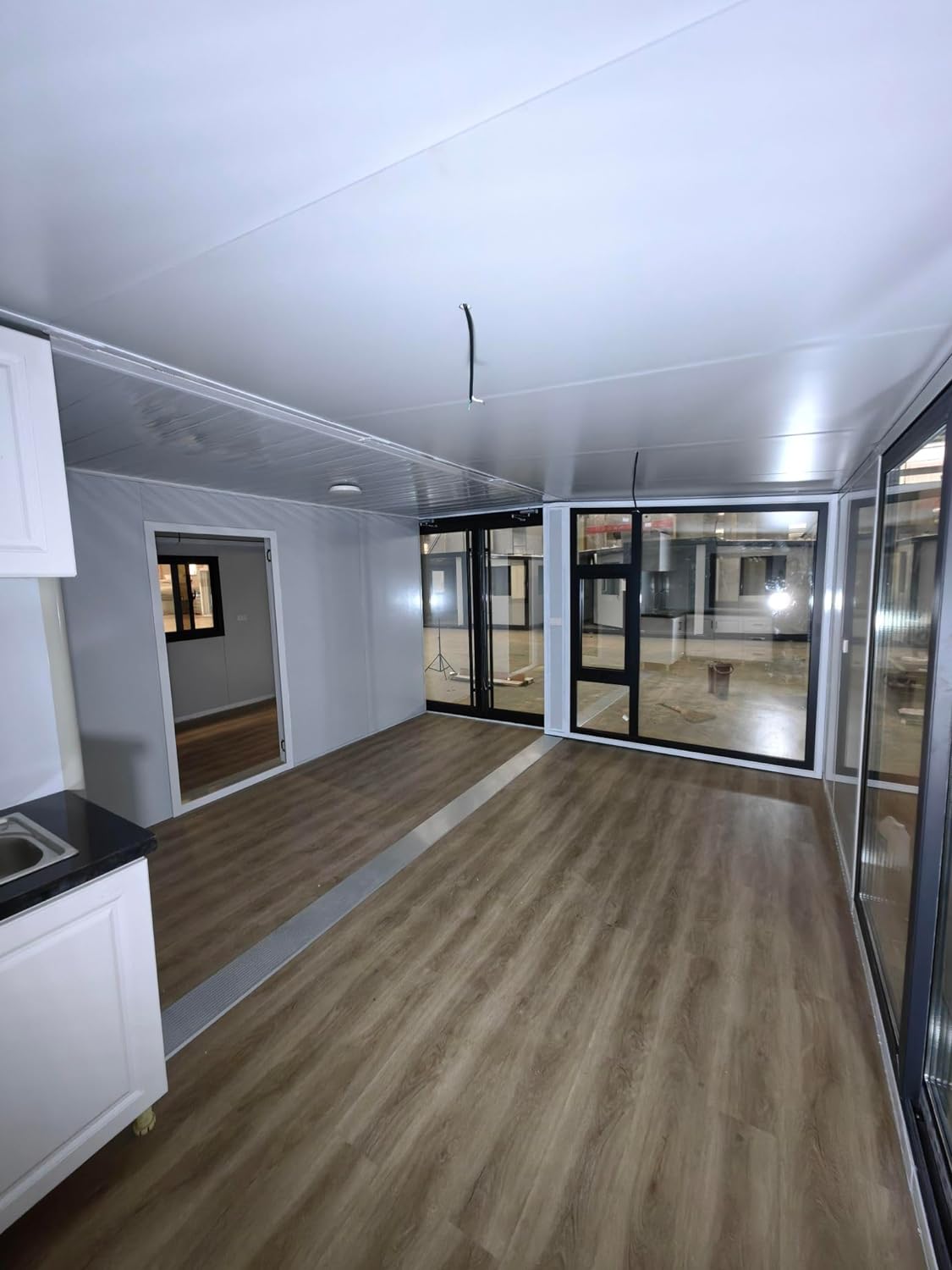 Portable Prefabricated Tiny Home, Foldable, Expandable Container with 1 Bathroom, 2 Bedrooms, Living Room and Open Kitchen.Modern Design, Mobile Expandable House. (White 20x40ft)