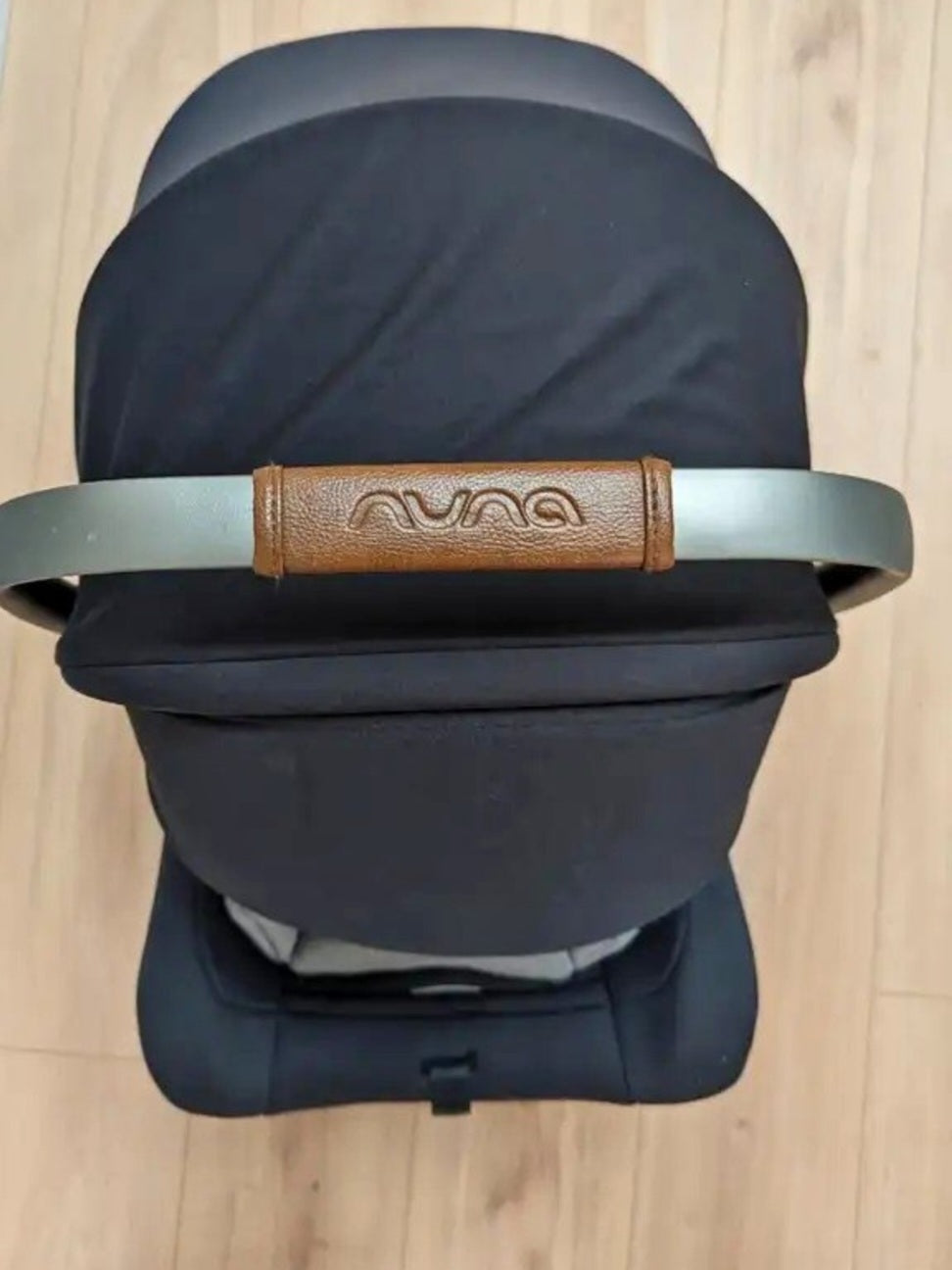 Nuna PIPA Infant Car Seat (Insert included)
