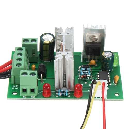 3pcs DC 6-30V 200W PWM Motor Speed Controller Regulator Reversible Control Forward/Reverse Switch Reverse Polarity Protection High Current Protection High Efficiency High Torque Low Heat Generating