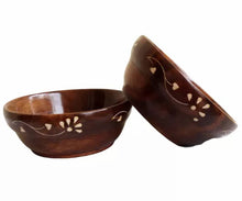 Cargar imagen en el visor de la galería, Wooden Snacks Bowls (For Dry Snacks/Dry Fruits) Set of 2
