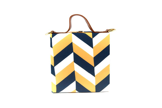 Women's Regular Size Printed Multicoloured Silk Box Clutcher