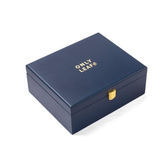 TEA CHEST (60 TEA BAGS)-  All natural ingredients from the best sources meet some of the finest whole leaf green teas of the country, making this chest an extraordinary collection.