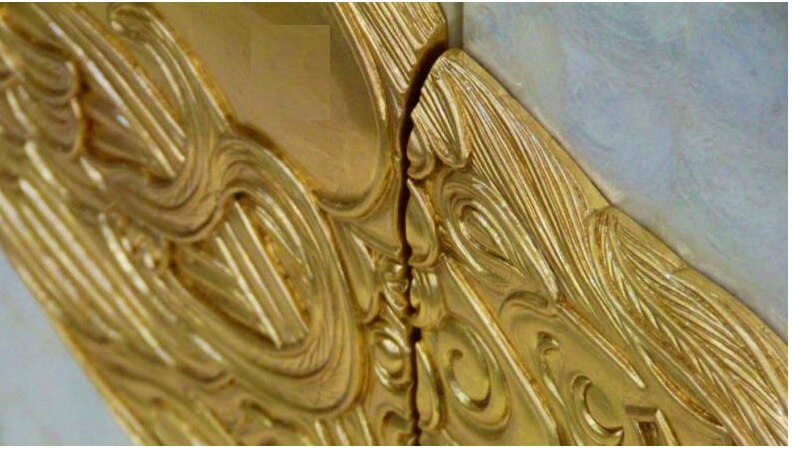 Phoenix Cabinet. Golden Carved Peacock Sideboard / 48cm W 75cm High. 162cm Length