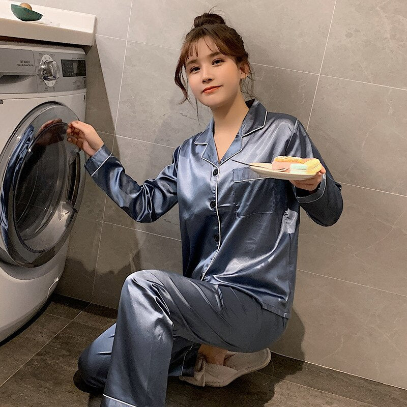 2021 Latest Fashion Hot Sales Lapel Cardigan Silk Like Pajamas Fat And Thin Women Spring And Autumn European And American StyleW