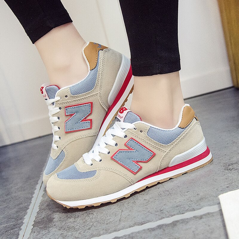 2021 Unisex Shoes Men Women Brand Designer Slip-On Breathable Casual Walk Shoes Men Sneakers Chaussure Homme Zapatillas Hombre Tenis