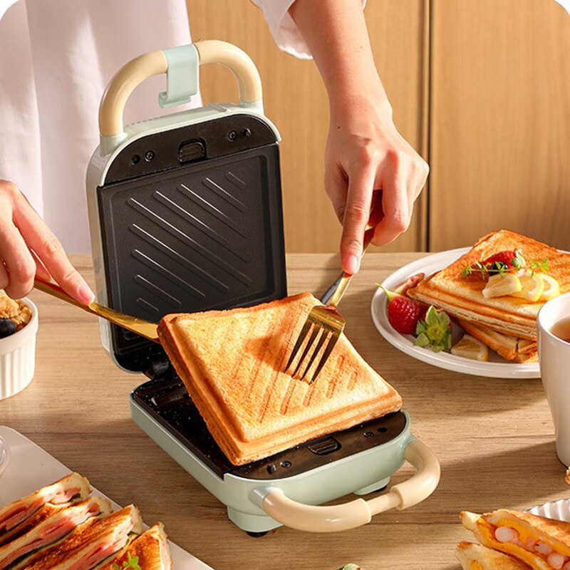 220V Electric Sandwich Maker Waffle Maker Toaster Baking Light Food Machine Kitchen Multifunction Breakfast Machine Sandwichera