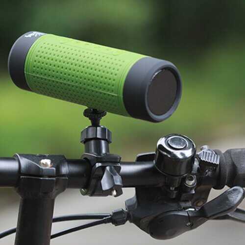 Bike Speaker and Light With Bluetooth Speaker - Color: GREEN