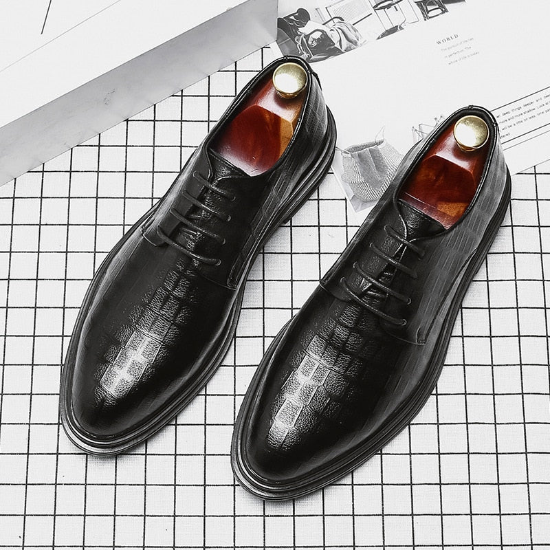 Autumn 2020 men's shoes Plaid printed British business dress casual leather shoes men's plush leather shoes 18562