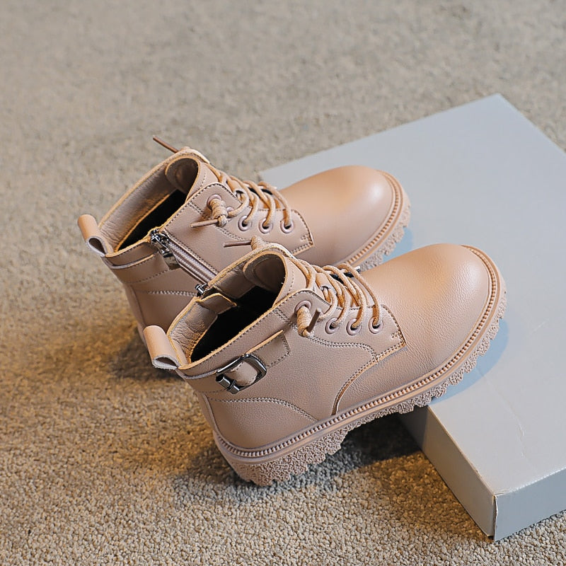 Autumn and Winter New Girls Martin Boots Fashion Flat Casual Boots Comfortable and Warm Girls Boots Trend Wild Martin Boots