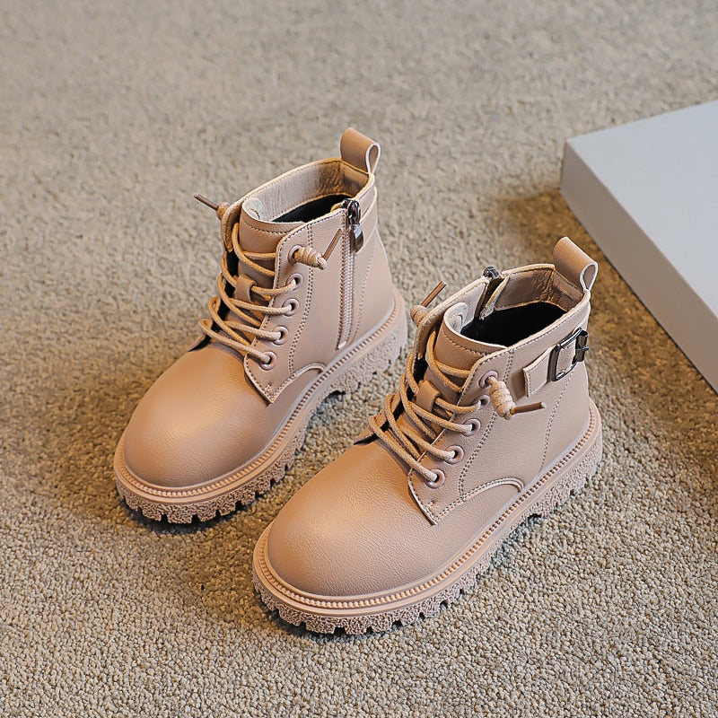 Autumn and Winter New Girls Martin Boots Fashion Flat Casual Boots Comfortable and Warm Girls Boots Trend Wild Martin Boots