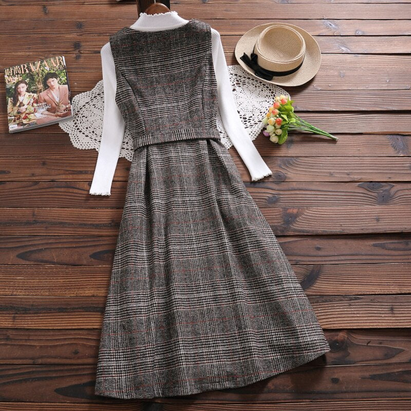 British Style Women's Winter Wool Sundress V Neck Vintage Plaid Sashes Long Sleeveless Shirt Dress Elegant Mori Girl Wool Dress
