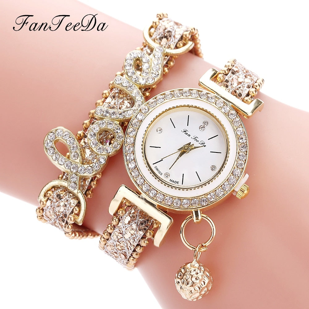 FanTeeDa Top Brand Women's Bracelet Watches Ladies Love Leather Strap Rhinestone Quartz Wrist Watch Luxury Fashion Quartz Watch