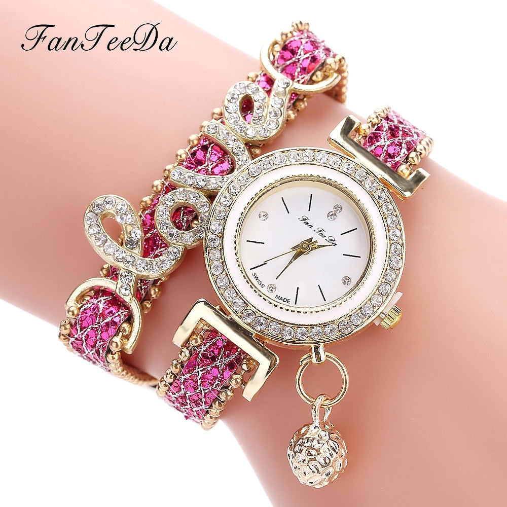 FanTeeDa Top Brand Women's Bracelet Watches Ladies Love Leather Strap Rhinestone Quartz Wrist Watch Luxury Fashion Quartz Watch