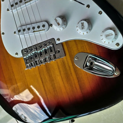 Fender st guitar white 6 string electric guitar real photos high quality 8pai Electric guitar panel