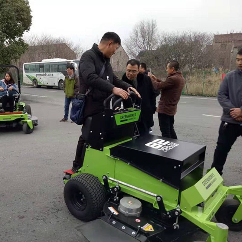 Greenworks 82V Electric Lawn Mower 168Ah 4 Hours Battery Life Large Capacity Lithium Battery Driver Zero Turn Riding Mower
