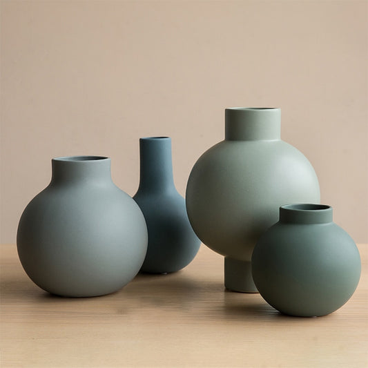 Modern Spherical Flower Vase Floral Ceramic Ball Planter Vase for Dried Flowers Table Top Centerpieces for Home Decoration