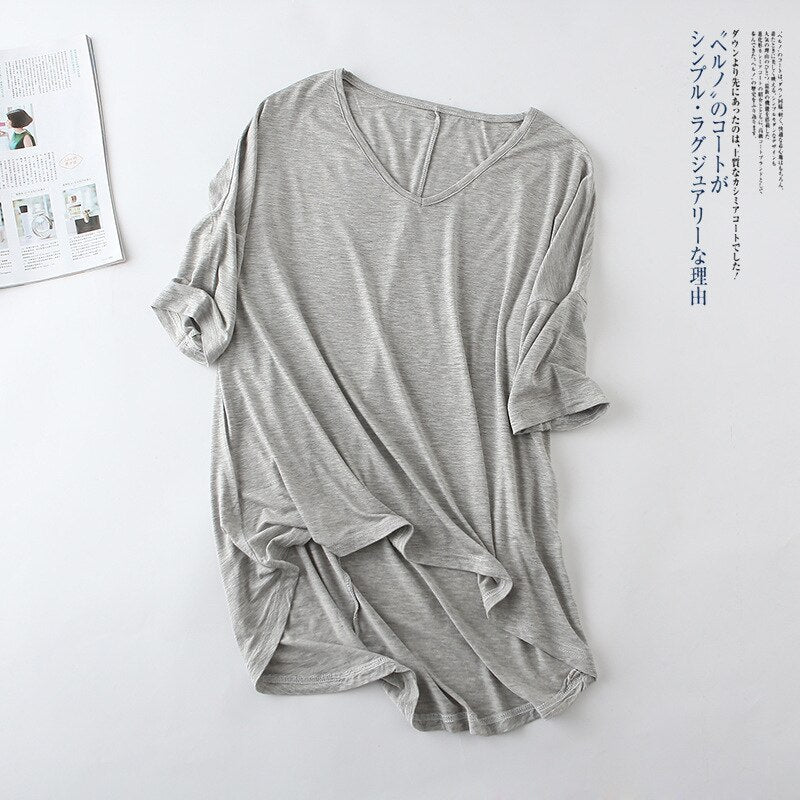 Women's Bat Sleeve T-shirt Korean Japan Style V-neck Solid Color Middle Sleeve Top Casual Summer Tee Large Size