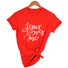 Charger l&#39;image dans la galerie, Jesus Loves Me Shirt Women Fashion Christian T-Shirt Religious Shirts Faith Tee 90s Girl Aesthetic Faith Tops Jesus Tee
