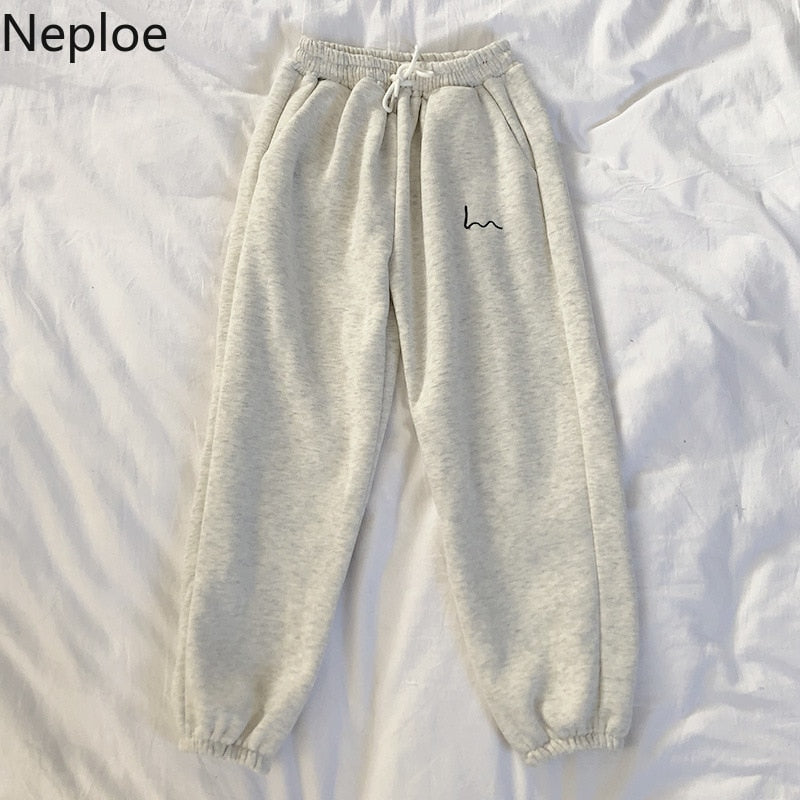 Neploe Pants Women 2021 Spring New Embroidery Elastic High Waist Ladies Trousers Loose Casual Beam Feet Pants Femme 1C285