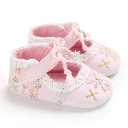New Flower Embroidery Baby Girl Shoes Cotton Non-slip Soled Toddler Shoes Spring Summer Baby Shoes Princess Girls First Walkers