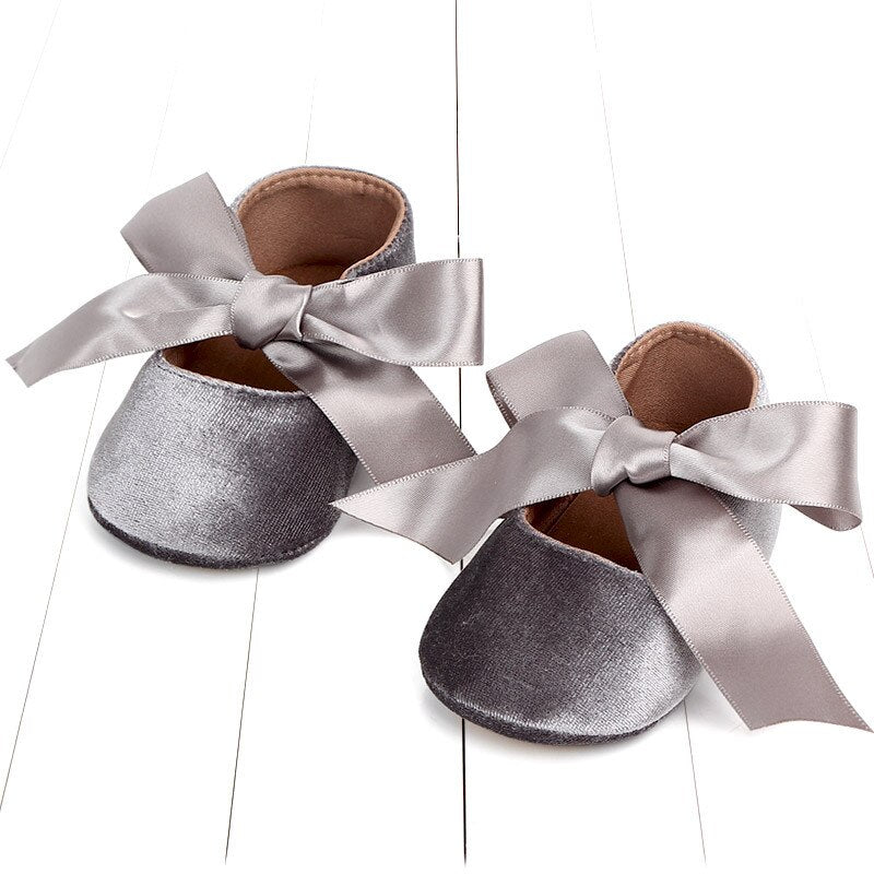New Flower Embroidery Baby Girl Shoes Cotton Non-slip Soled Toddler Shoes Spring Summer Baby Shoes Princess Girls First Walkers